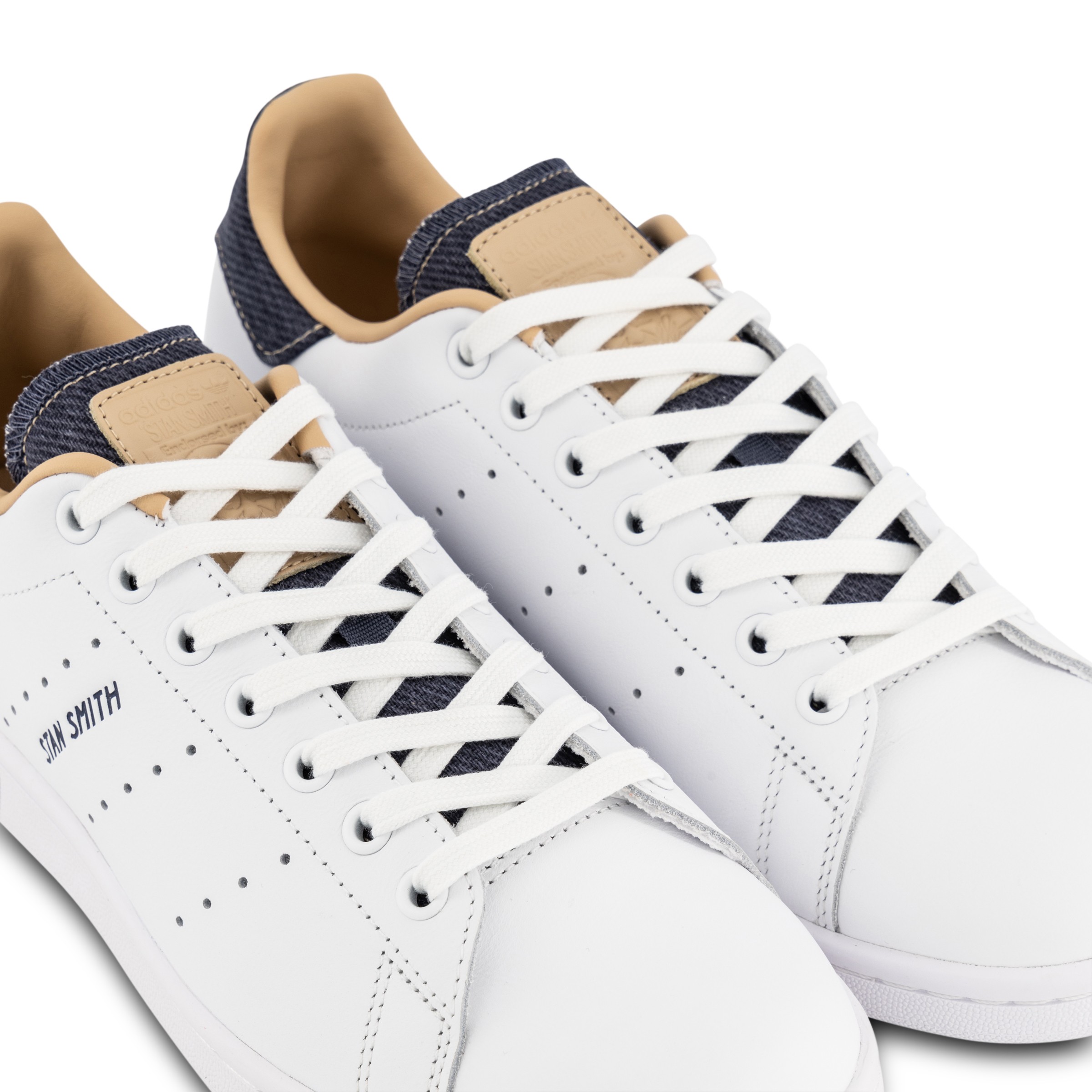 Stan smith best sale white beige
