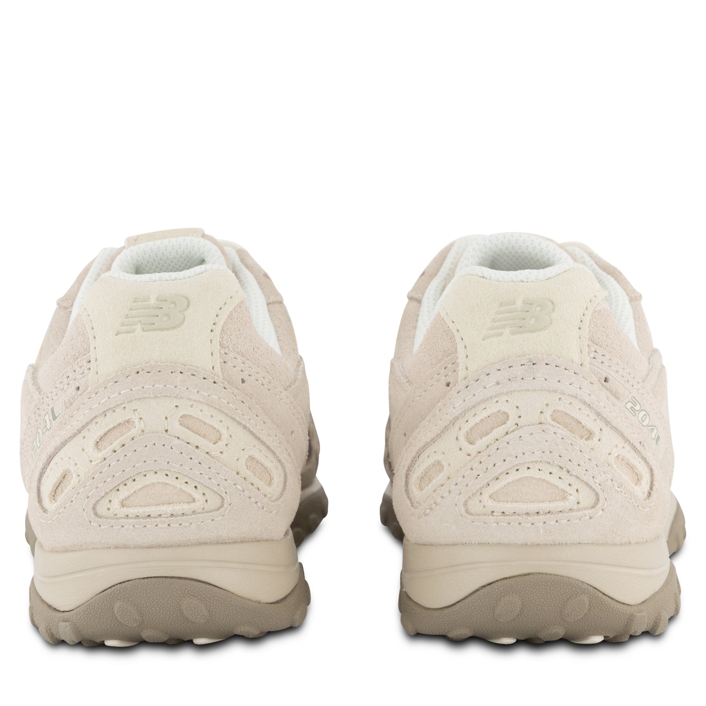 New Balance 204L sneakers in Timberwolf Linen | Hype DC