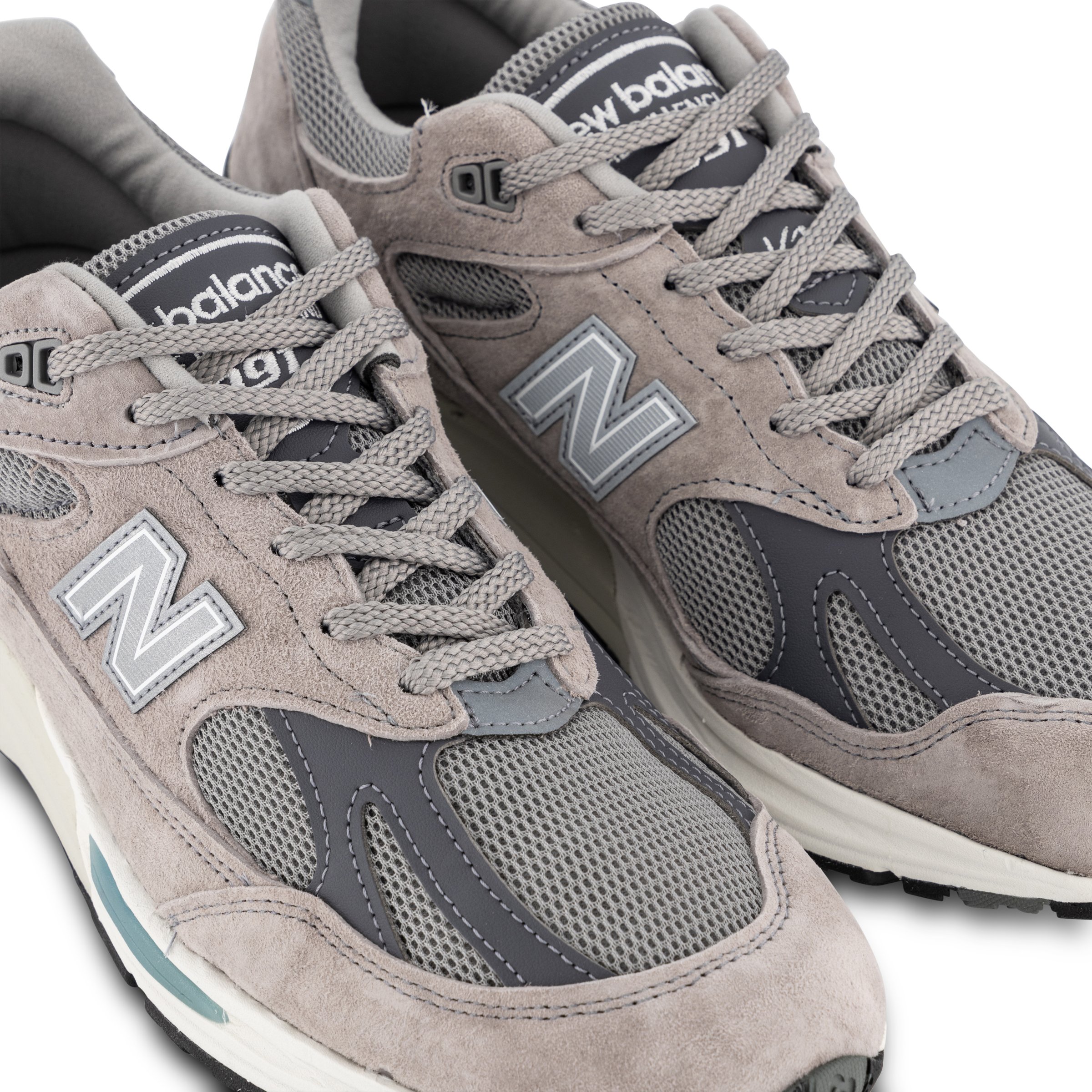 New Balance 991v2 Grey Hype DC