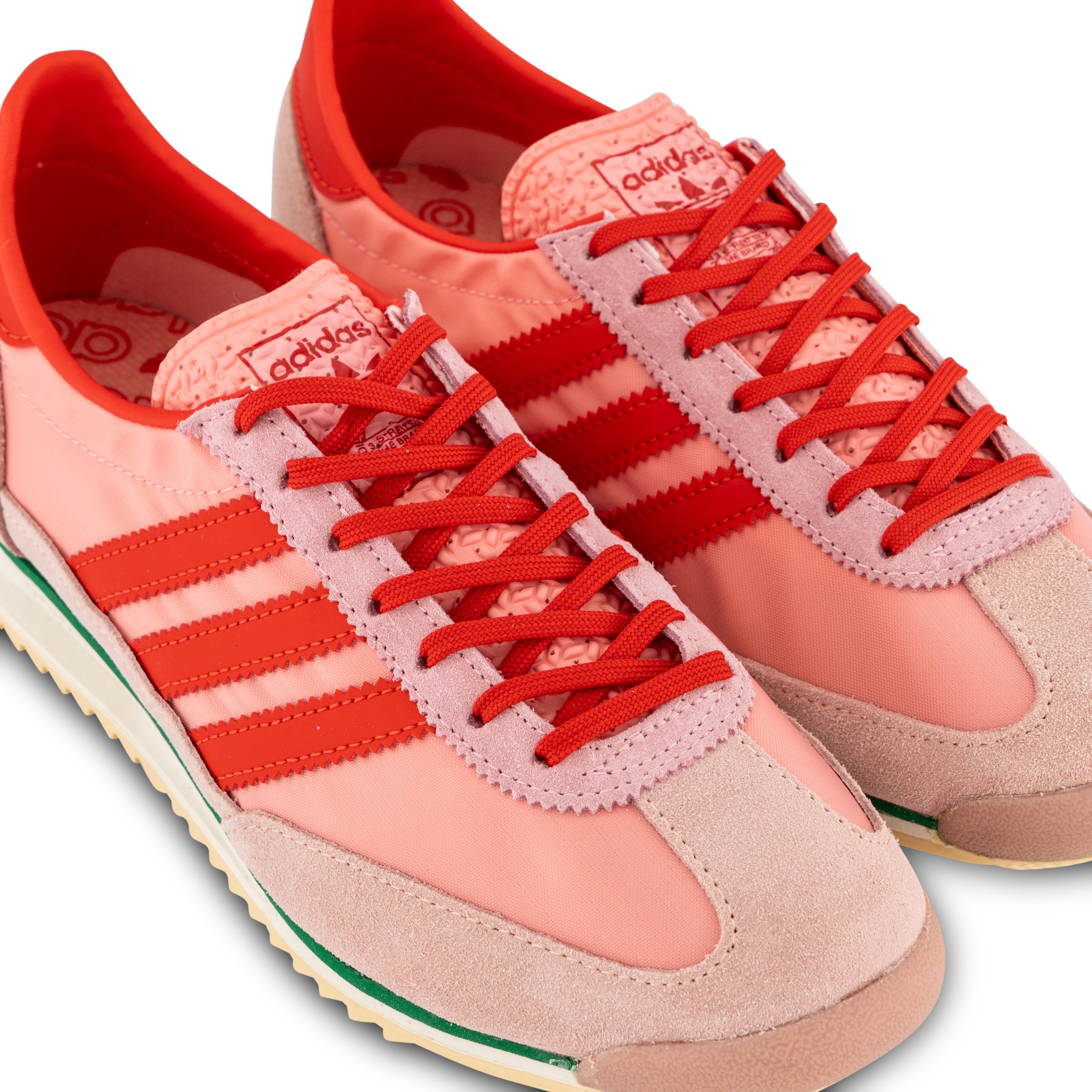 G2726 adidas store