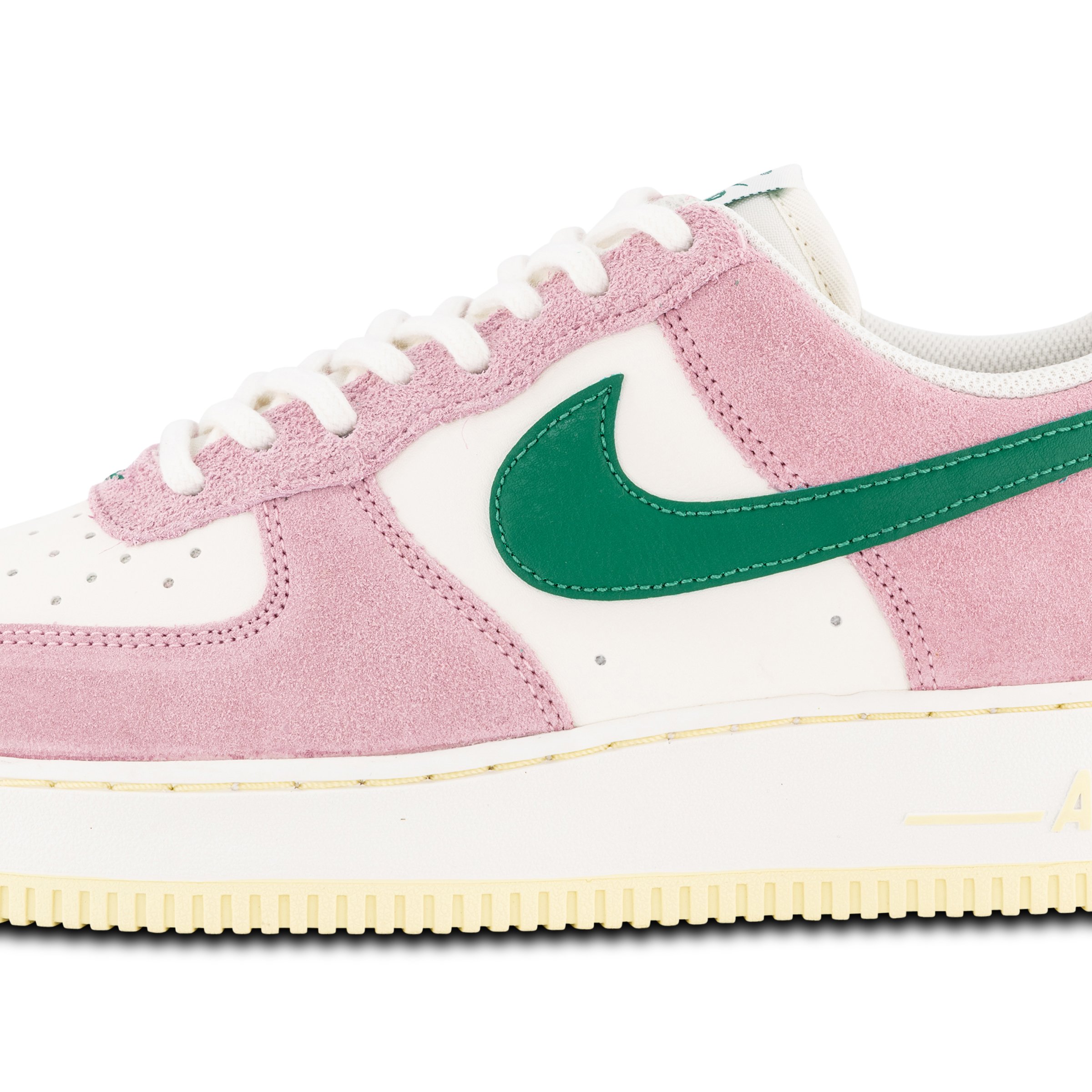 Air force 1 lv8 pink store