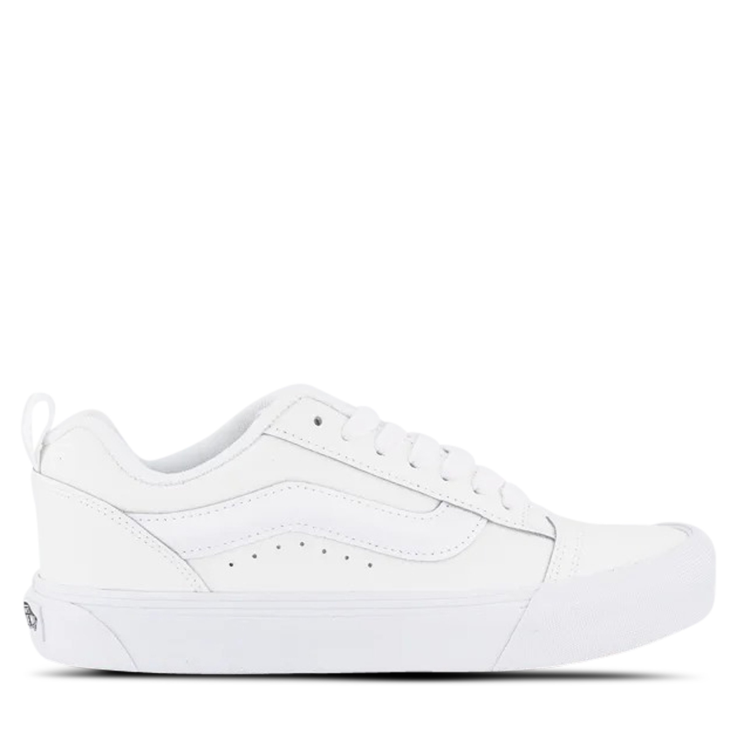 White trending shoes shop