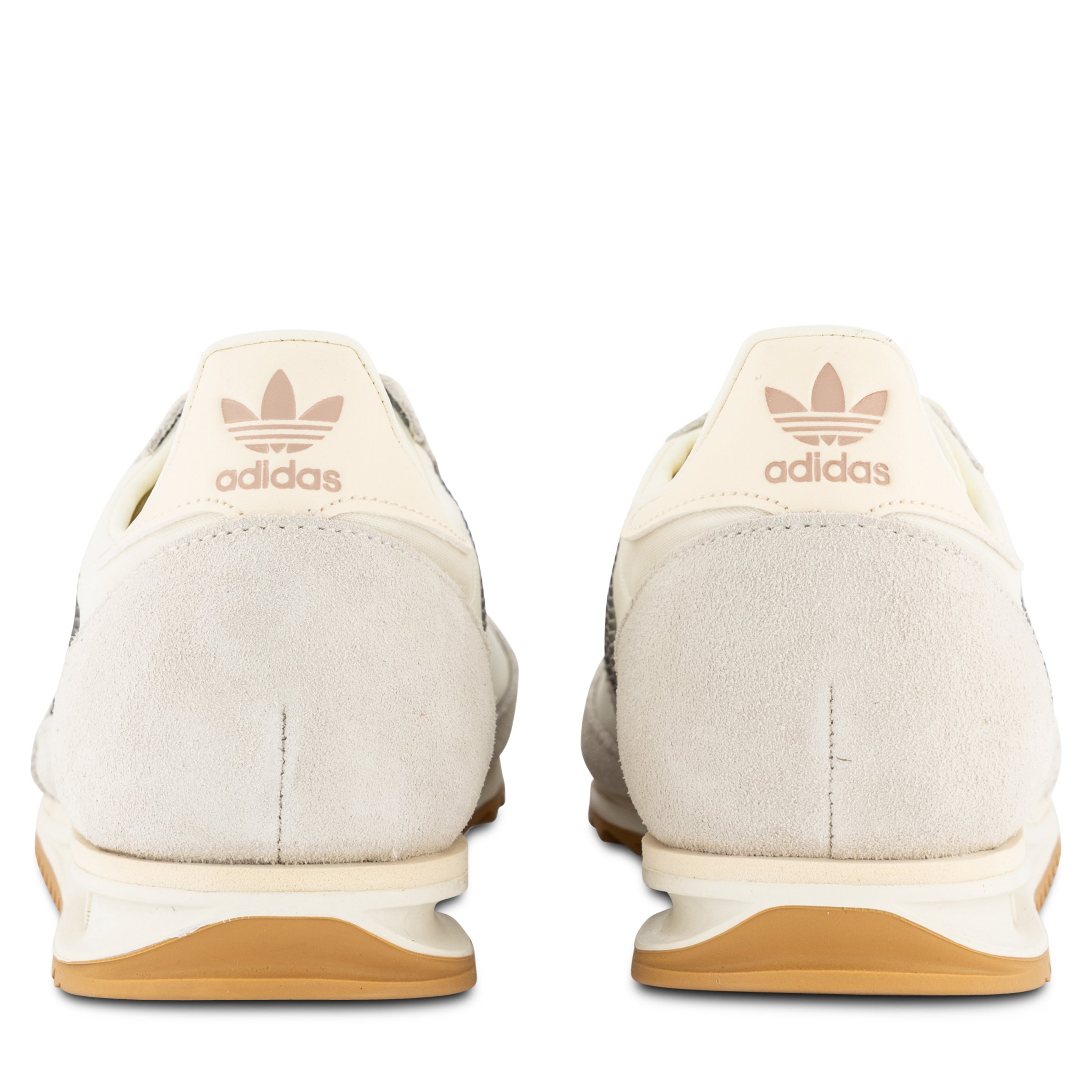 G2726 adidas store