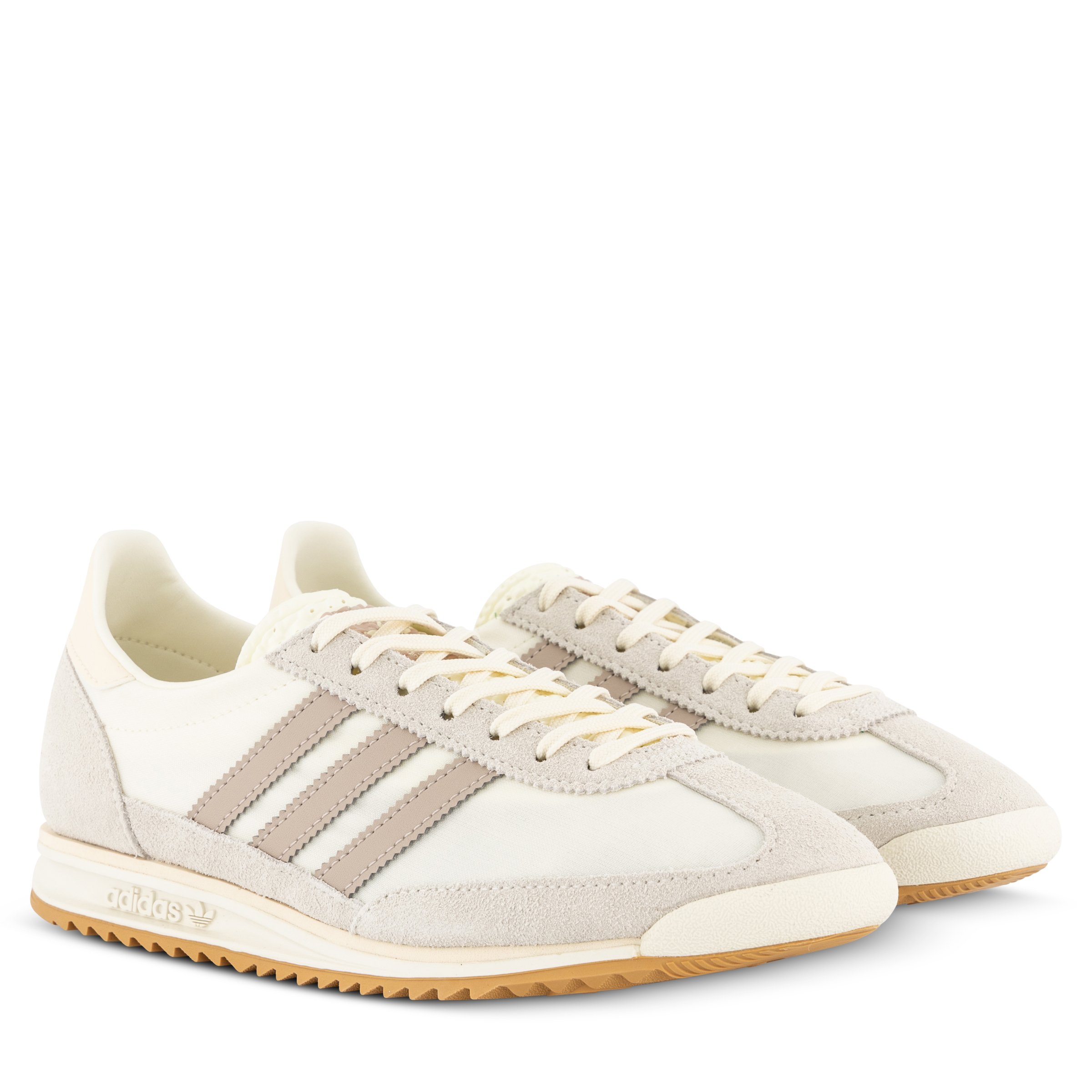 G2726 adidas hotsell