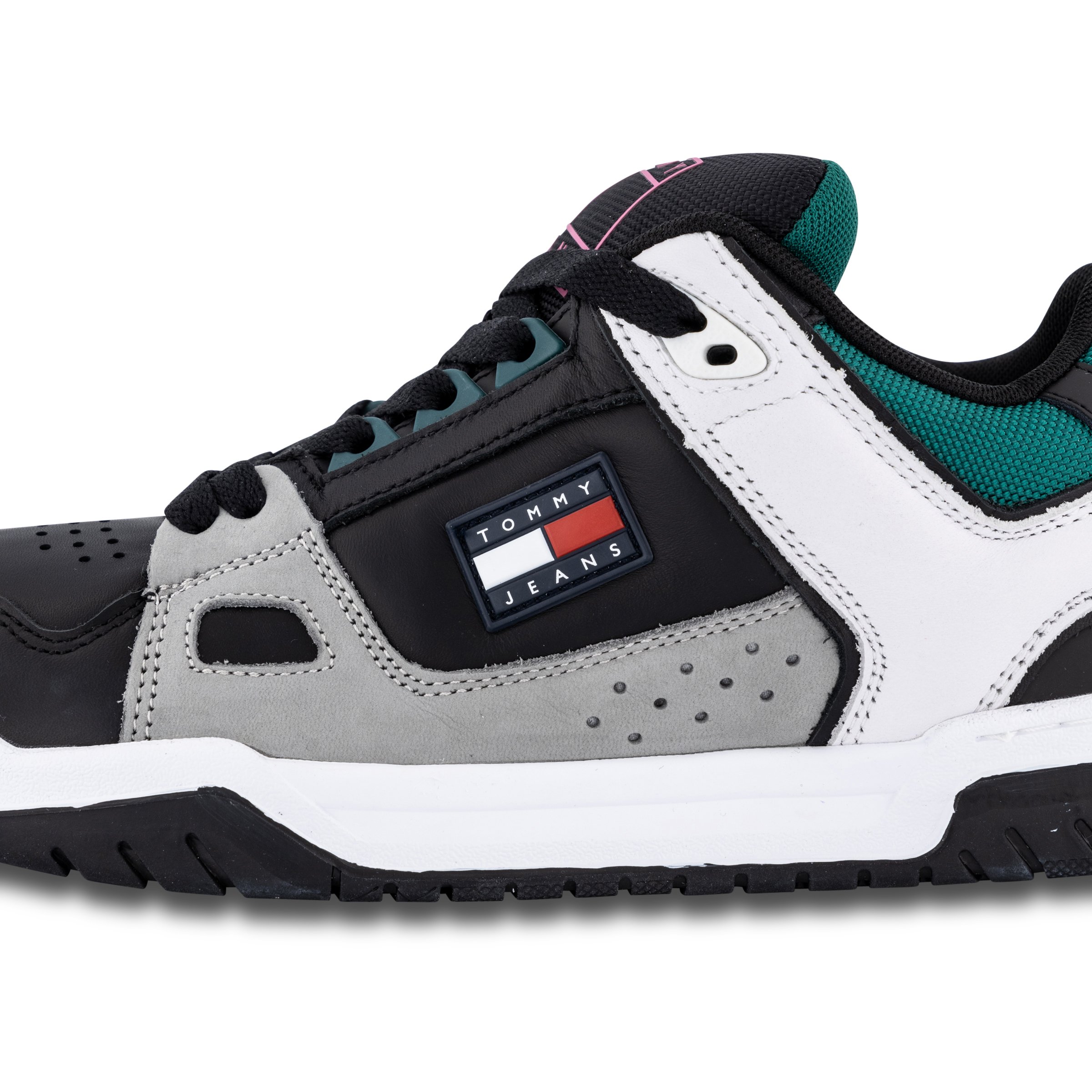 Tommy hilfiger hot sale skate shoes