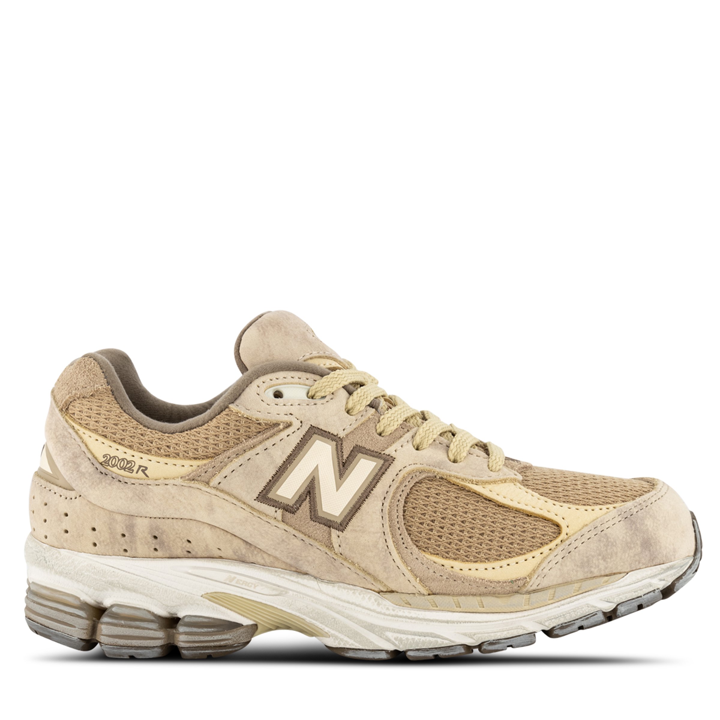 Exclusive Gold【NEW BALANCE】2002R [オシャレ★高級感★] New Balance 2002R Gold | Hype DC