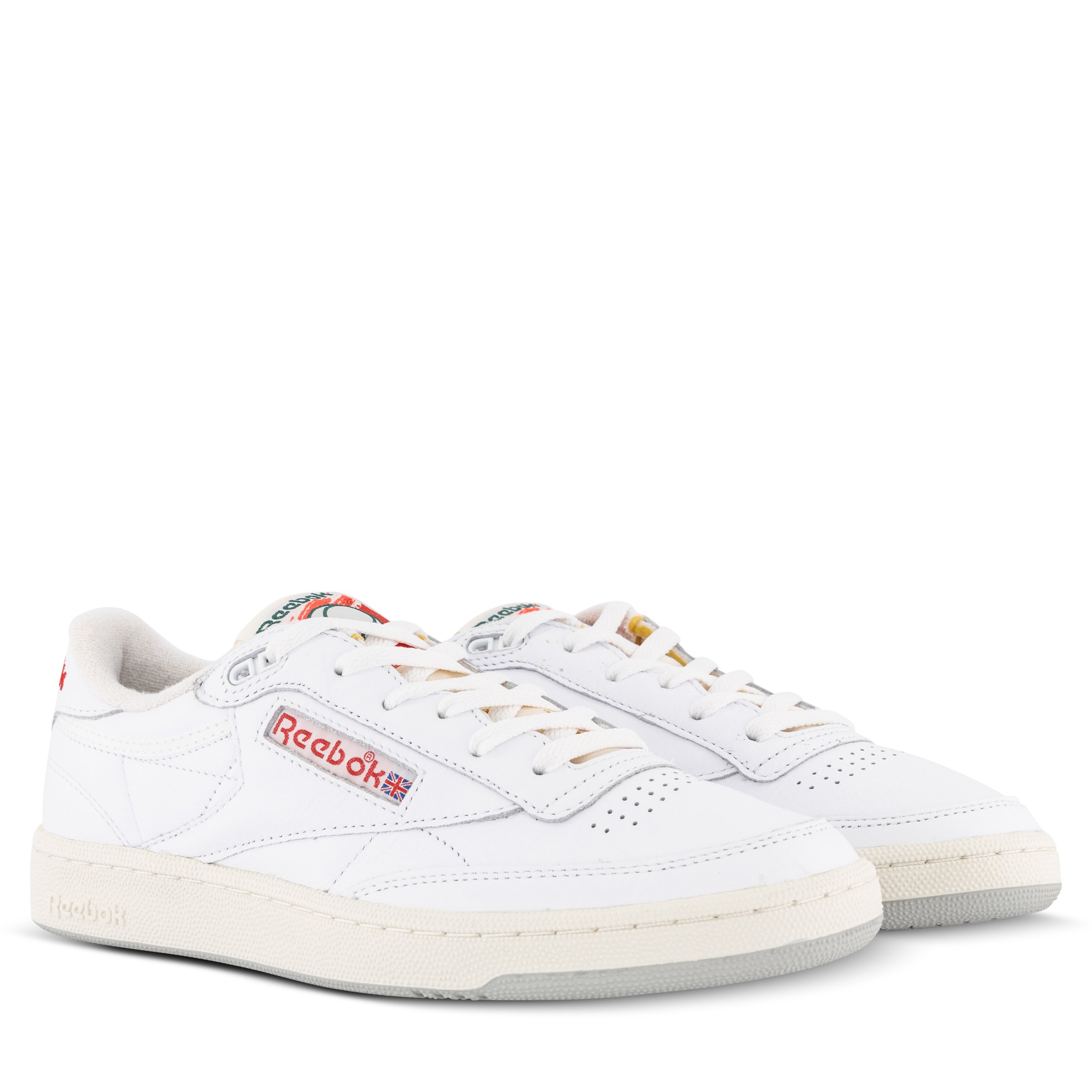 White vintage reeboks hotsell