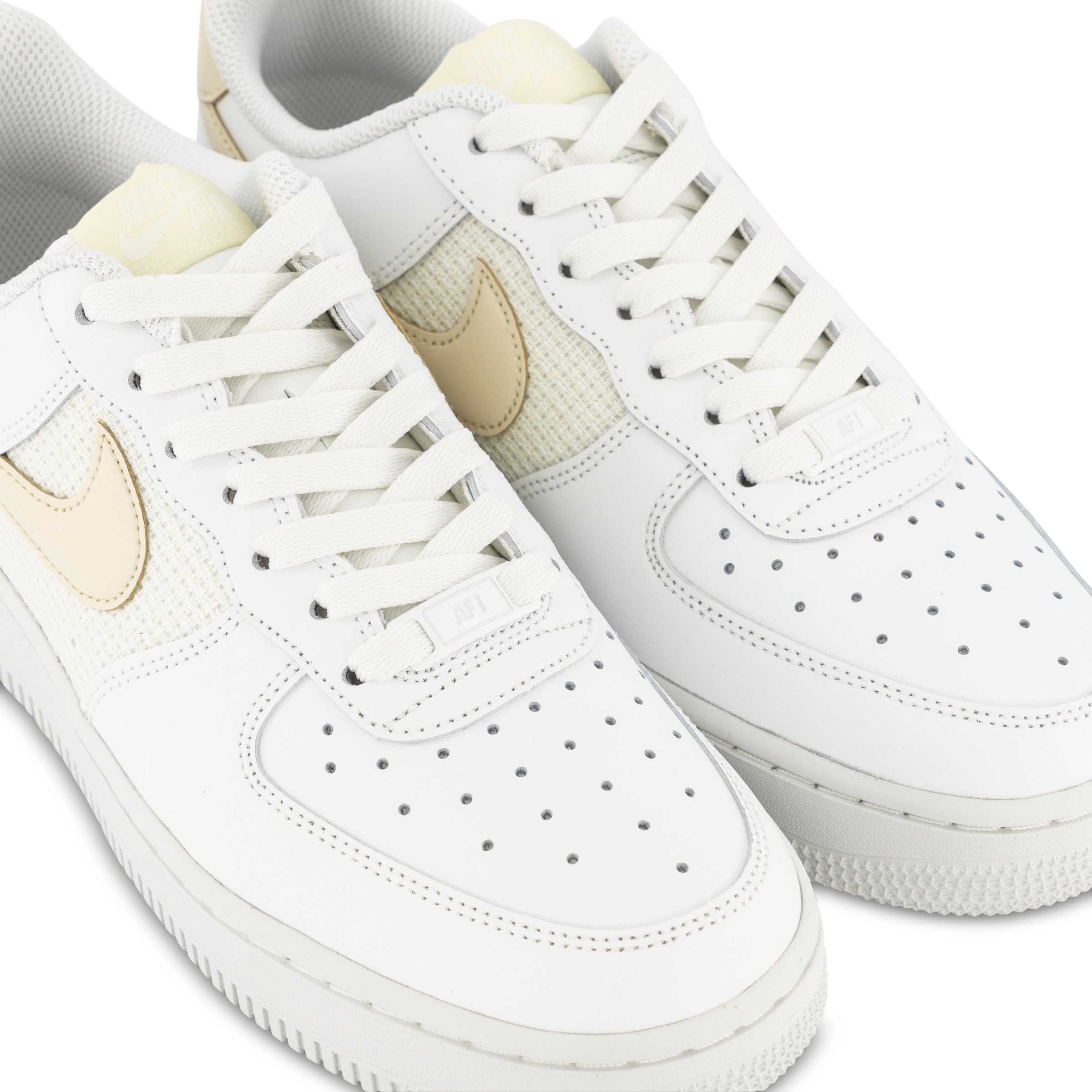 Af1 summit hot sale white