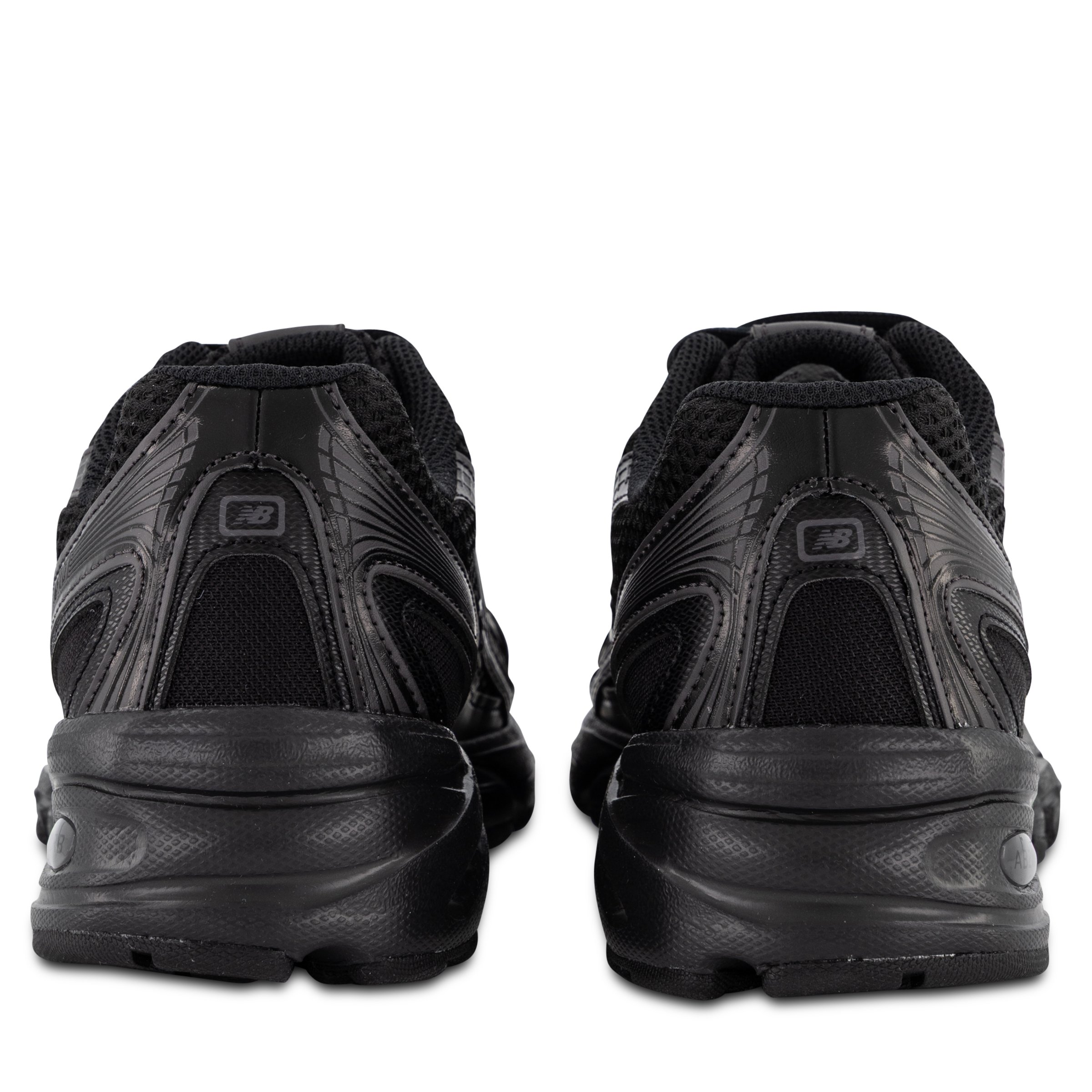 New Balance 740 Sneakers in Black Cement - heel tab view