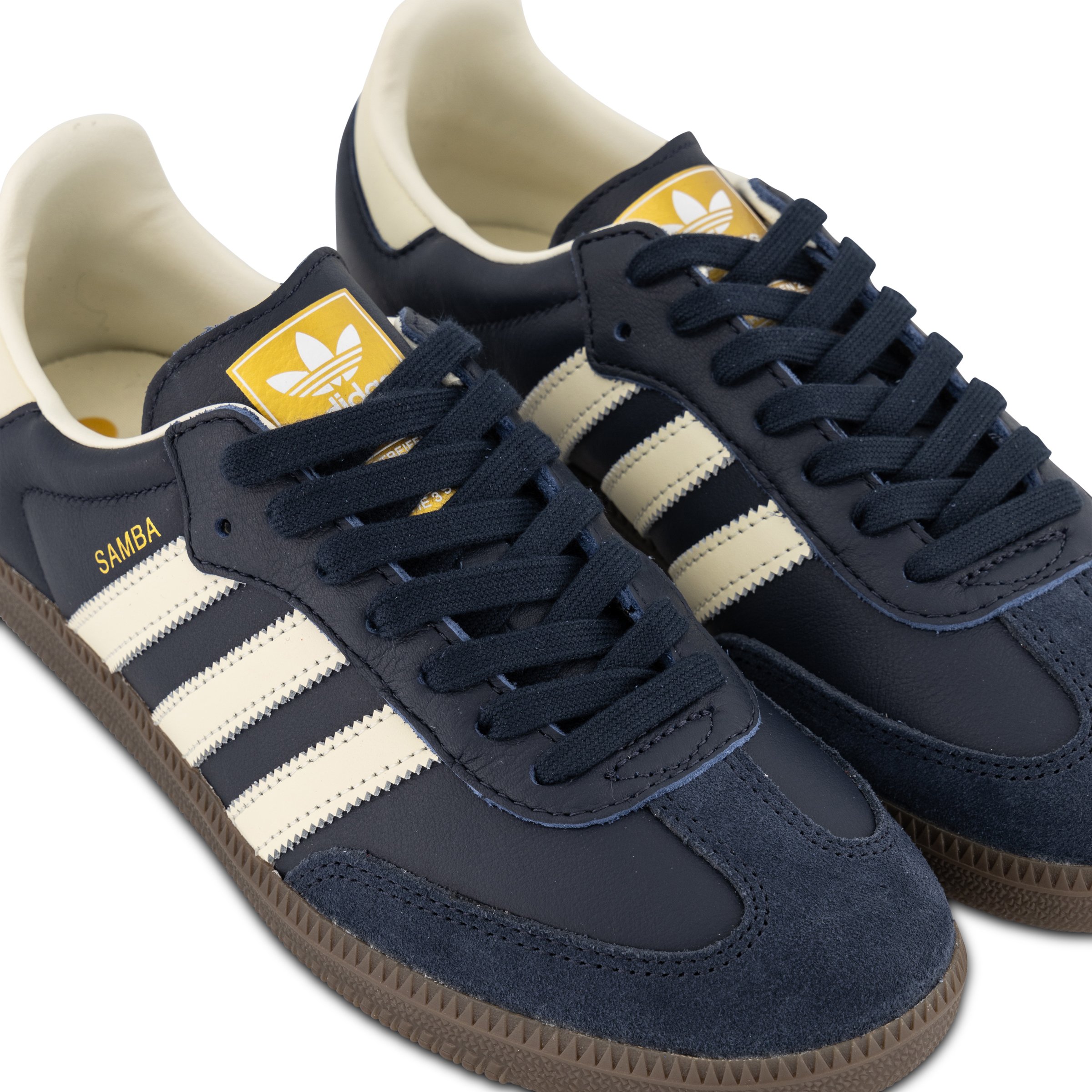 Shop adidas Originals Samba sneakers in Navy & Cream | Hype DC
