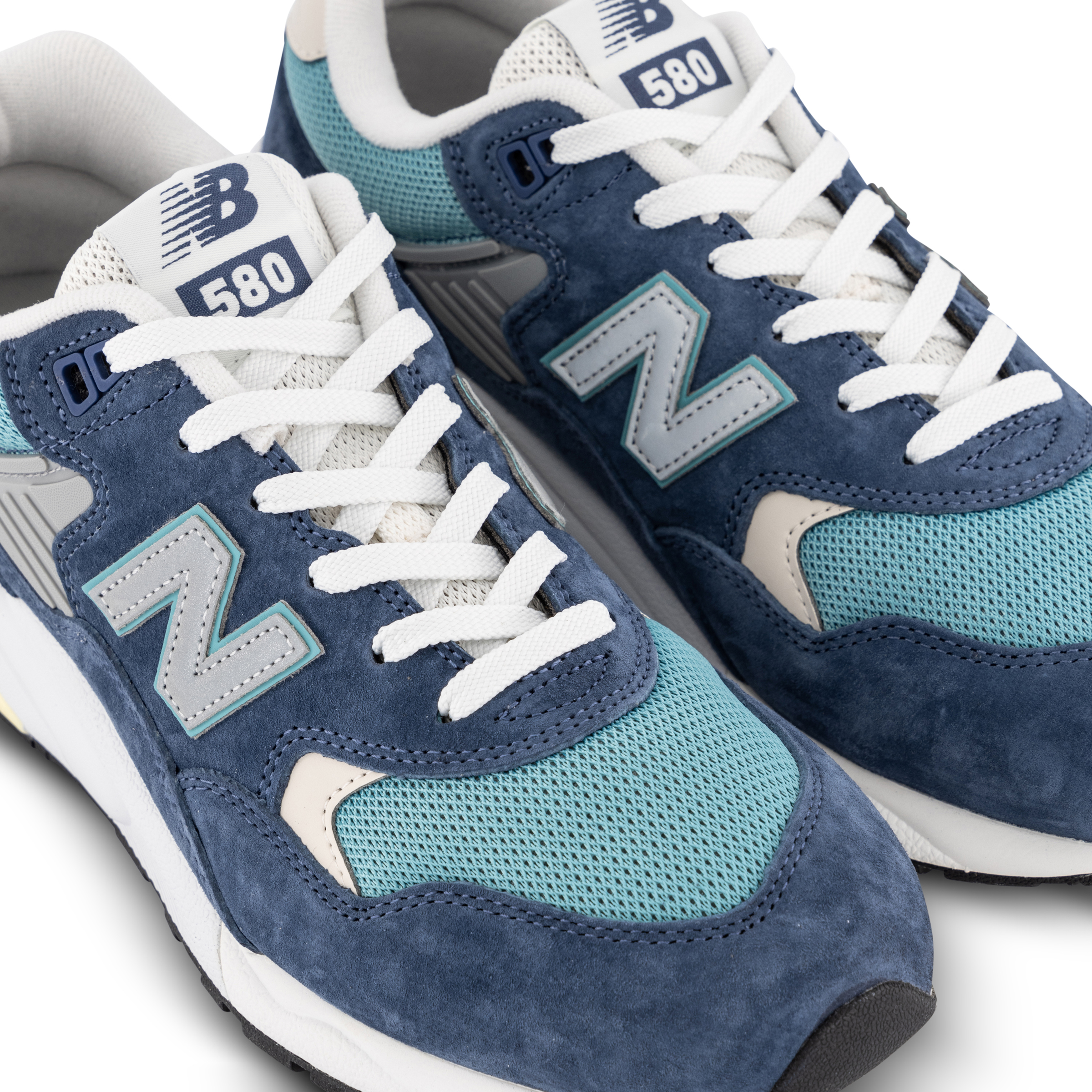 580 Review New Balance 580 Men Shoe New Balance 580 Sneakers For