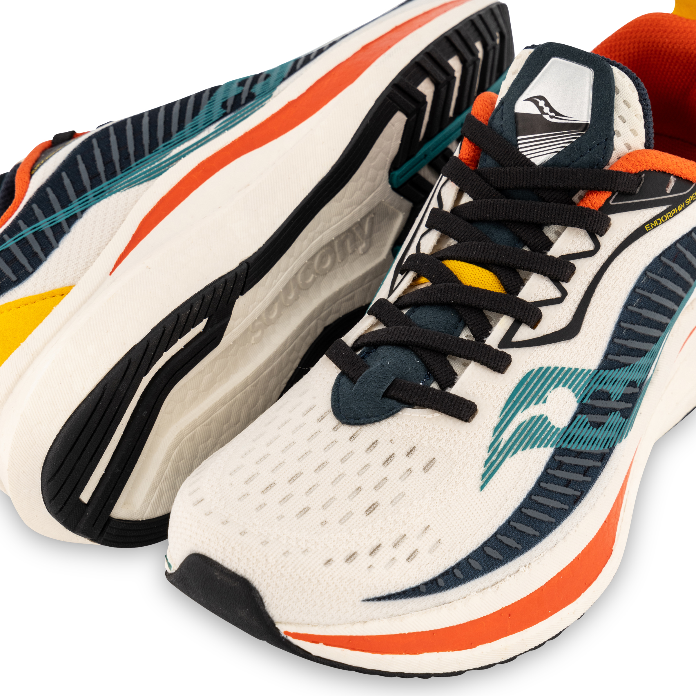 saucony endorphin speed chile