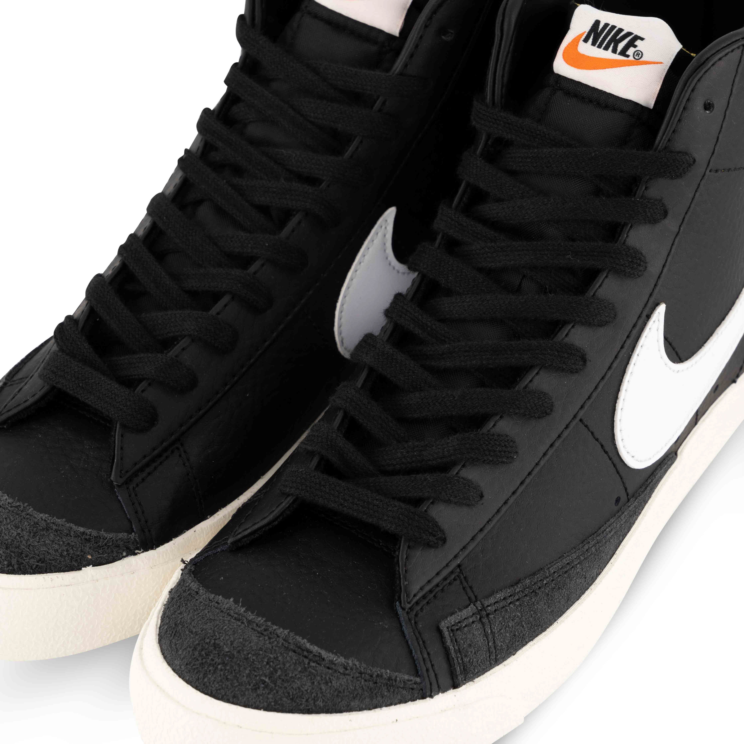 Nike Blazer Mid '77 Vintage Black/White 