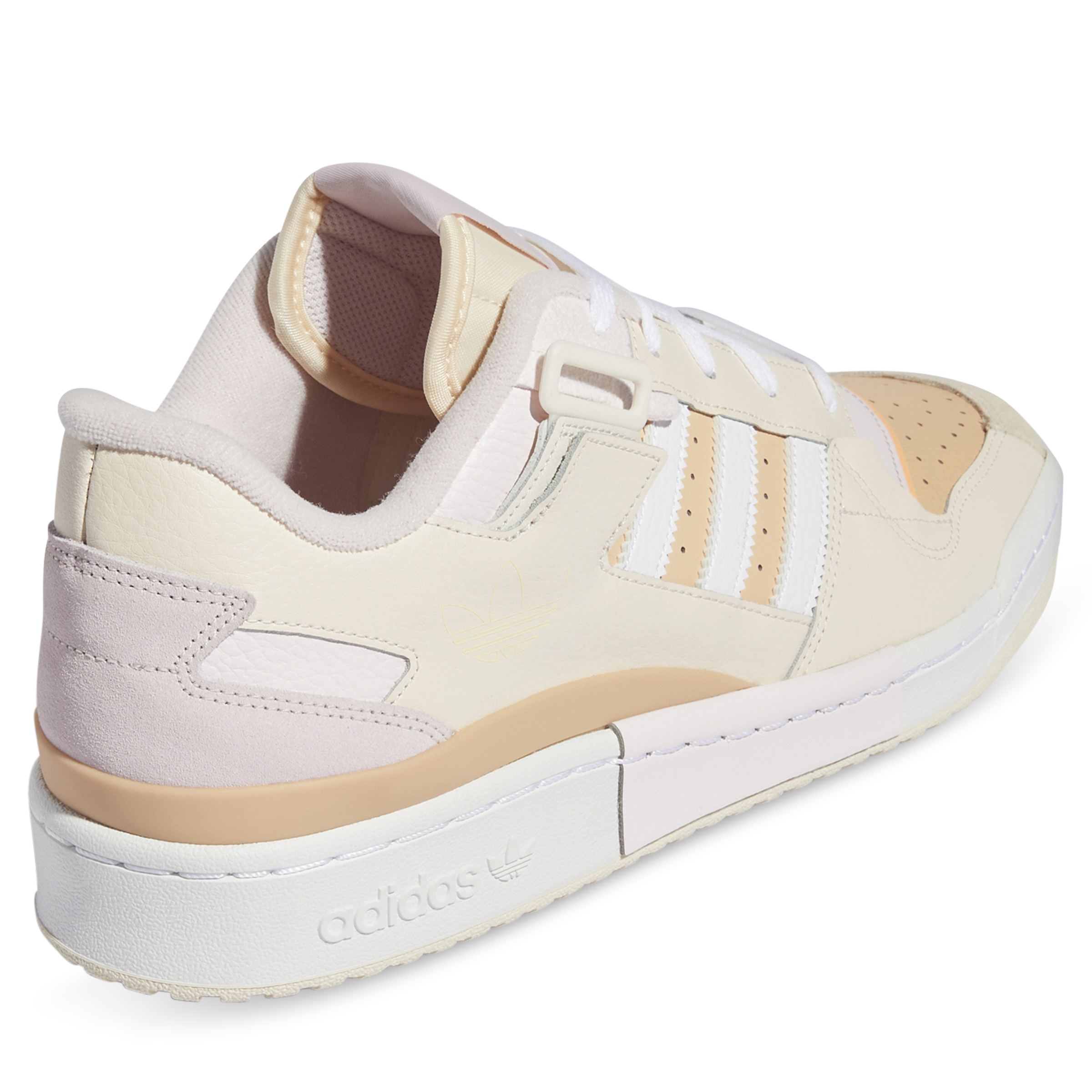 forum exhibit low amber